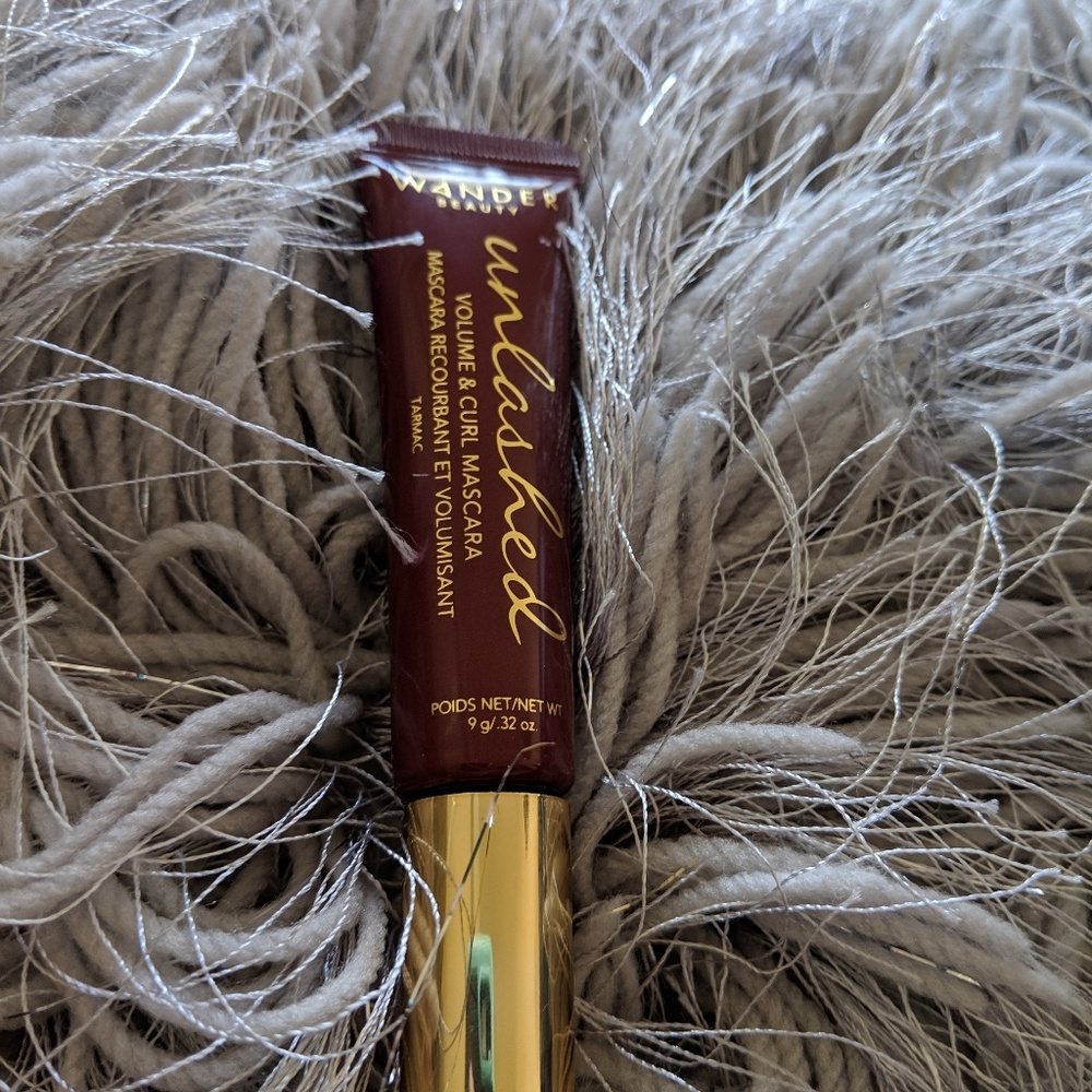 Wander Beauty Unlashed Volume and Curl Mascara